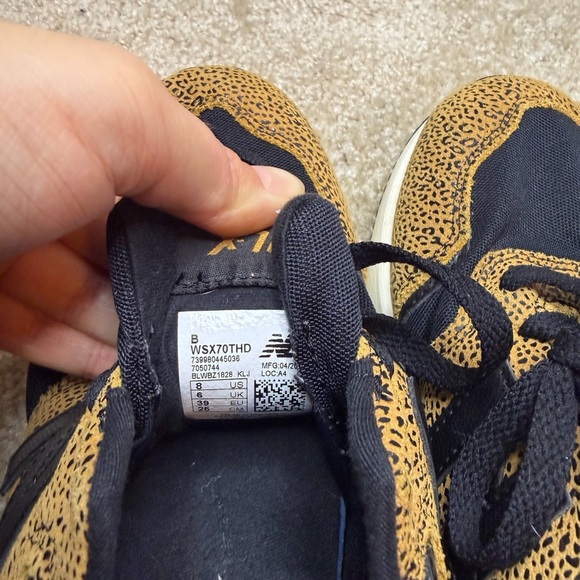 New Balance Cheetah Sneakers - Picture 6 of 6